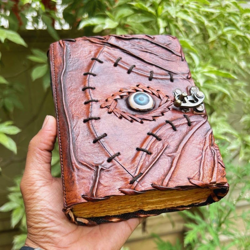 PRASTARA Hocus Pocus Leather Journal Halloween Decorations Blank Spell Book of Shadows with Lock Clasp Decor Prop Vintage Bound Notebook Witchcraft Wiccan Grimoire Magic Eye Sketchbook Drawing And Witch Decoartions Perfect for Spooky Gifts And Spooky Decor 5X7 INCH (HOCUS POCUS) - Image 2